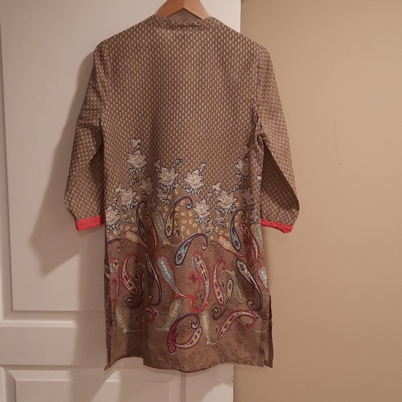 Multicolor Tunic - Picture 2 of 7
